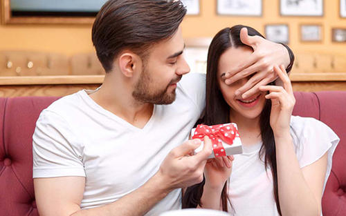 女人婚后如何經營婚姻？夫妻感情變淡怎么辦？